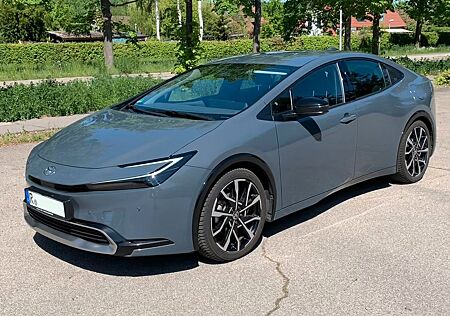 Toyota Prius 2.0-l-VVT-i Plug-in Hybrid Executive