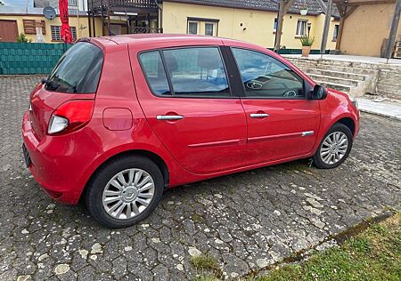 Renault Clio Dynamique dCi 85 FAP Eco2 Dynamique