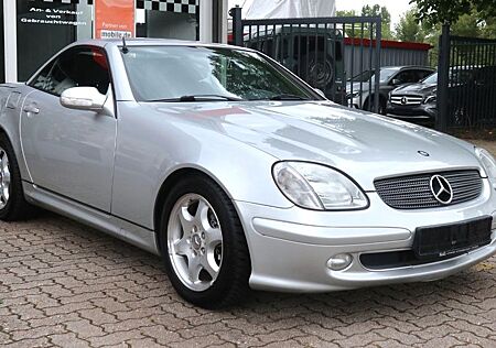 Mercedes-Benz SLK 200 Kompr. 2.Hand/Vollleder/Navi/Allwetter