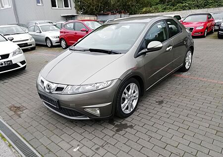 Honda Civic Lim. 5-trg. 1.8 Sport