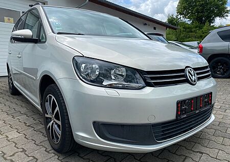 VW Touran Volkswagen Comfortline BMT 7 SITZER