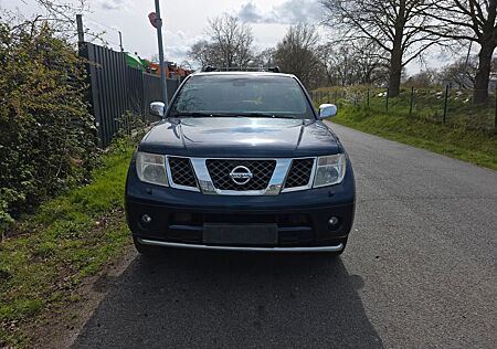 Nissan Pathfinder 2.5 dCi Elegance