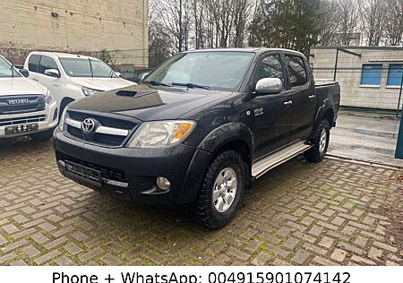 Toyota Hilux 3.0 D 4x4 .AHK Klima dDUN10