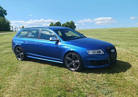 Audi RS6 quattro