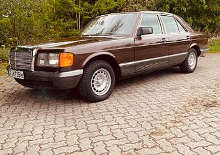 Mercedes-Benz 280 SE W 126
