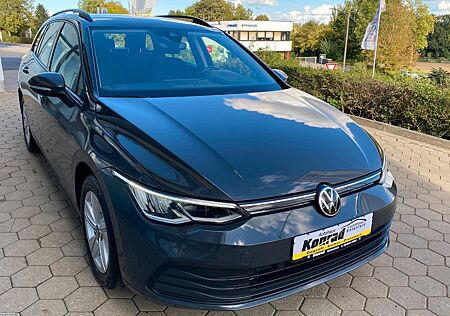 VW Golf Volkswagen VIII Variant Life Navi, SHZ, LED,