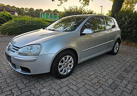 VW Golf Volkswagen V Lim. Comfortline Automatik*1.6* Tüv Neu*