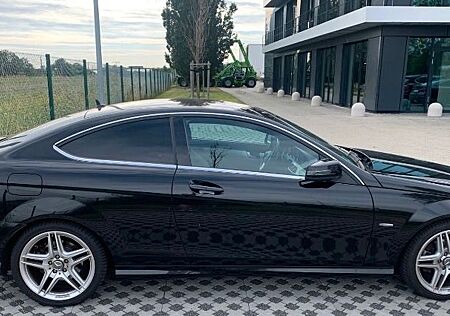 Mercedes-Benz C 180 BlueEFFICIENCY Coupé Edition 1 AMG Line