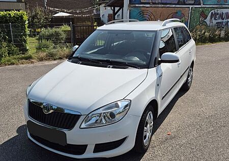 Skoda Fabia 1.6l Ambition Combi TDI DPF Navi Klima