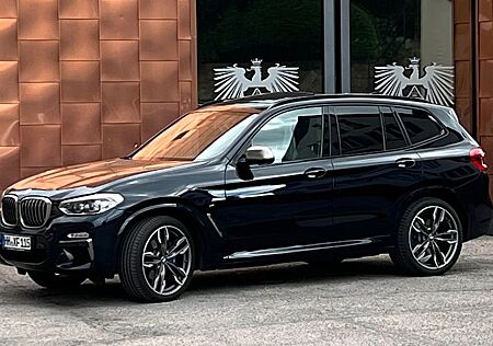 BMW X3 M40i XDrive AT - AHK Navi PDC Pano Sportpaket