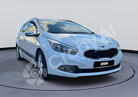 Kia Cee'd Sportswagon 1.6 CRDi 128 Platinum Edit...