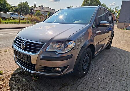 VW Touran Volkswagen 1.4 TSI DSG Cross