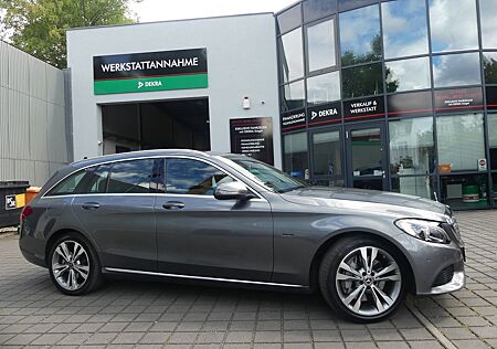 Mercedes-Benz C 350 C 350e T Hybrid EXCLUSIVE LED/18ZOLL