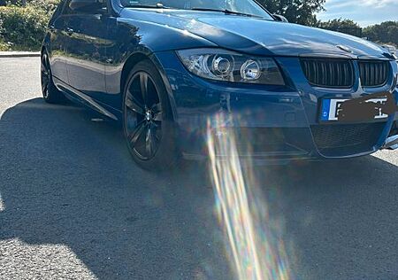 BMW 318i -
