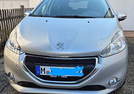 Peugeot 208 PureTech 82 Active Active