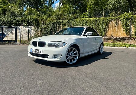 BMW 118i Cabrio - TÜV neu 8x bereift