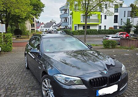 BMW 525d xDrive Touring HUD, Vollleder, Automatik...