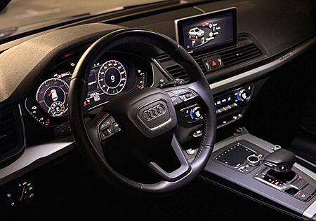 Audi Q5 50 TFSIe S tronic quattro XENON*ACC*PANO*BUS