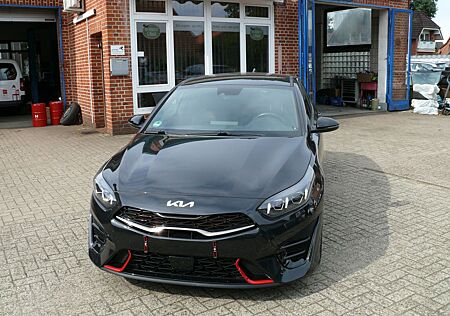 Kia Cee'd ProCeed 1.6 T-GDI DCT GT
