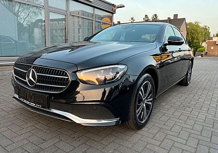Mercedes-Benz E 220 E -Klasse Lim. d/Panorama/Unfallfrei