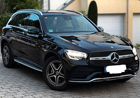 Mercedes-Benz GLC 220 d 4MATIC AMG Line *TotW *DISTRONIC *
