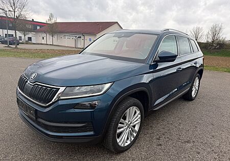 Skoda Kodiaq Style 4x4*AUTOMATIK*NAVI*LEDER*AHK*LED*