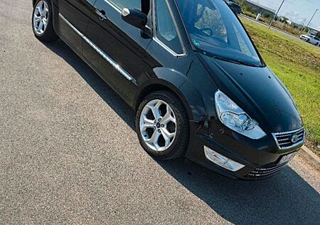 Ford Galaxy 2,2 TDCi 147kW DPF Titanium Titanium