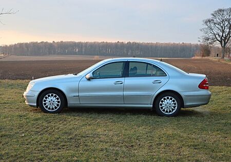 Mercedes-Benz E 240 ELEGANCE