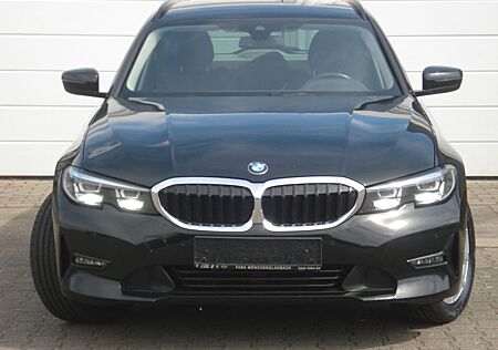 BMW 318dA Touring Sport Line LED PDC SHZ Navi