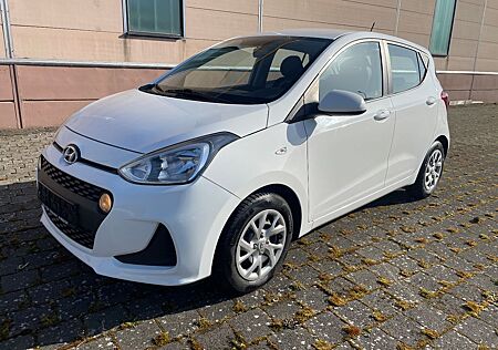 Hyundai i10 Navi, 1. Hand, Scheckheft