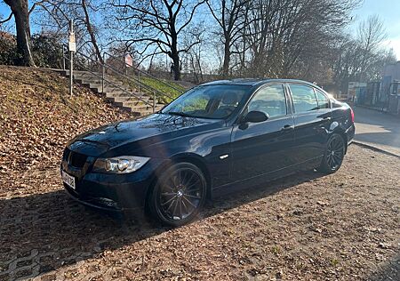 BMW 320 XEN/AUTOM/SHZ/TÜV/NAVI/CARPLAY/KLIMA/18"/MULTIFU