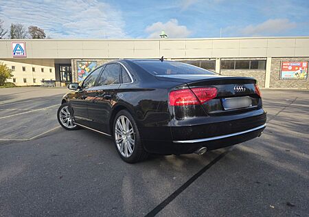 Audi A8 4.2 TDI VOLL 4x Massage Solar B&O Stdhz Night
