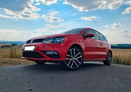 VW Polo Volkswagen 1.8 TSI GTI rot