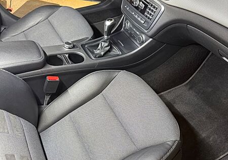 Mercedes-Benz GLA 200 CDI -