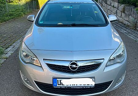 Opel Astra Sports Tourer 1.4 T Design Edition 103...