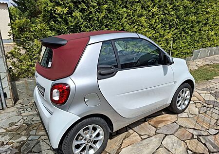 Smart ForTwo cabrio 1.0 52kW -