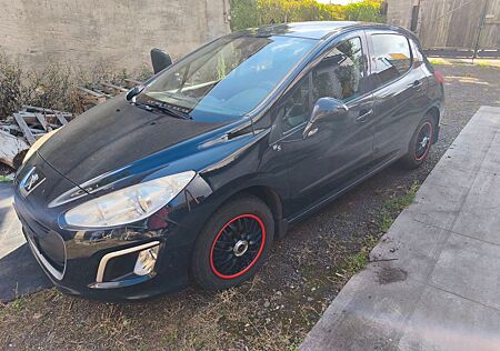 Peugeot 308 Active 120 VTi Automatik Active