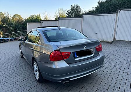 BMW 320 e90 Lim. LCI *TOP ZUSTAND* Schiebedach*8xBereift