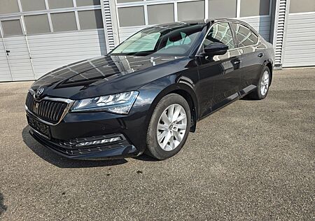 Skoda Superb Lim. Ambition, LED, Virtual, 5J. Garantie