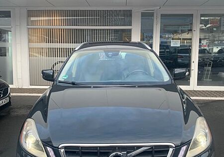 Volvo XC 60 XC60 2.4D AWD | TOP gepflegt | TÜV 09/2026