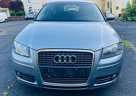 Audi A3 Sportback 1.6 FSI Attraction