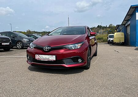 Toyota Auris Team D