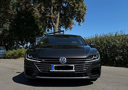 VW Arteon Volkswagen 2.0 TSI 200kW DSG 4MOTION R-Line/ AHK/
