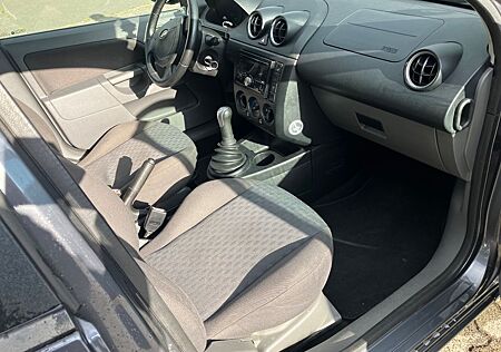 Ford Fiesta 1.4 16V Ambiente Ambiente