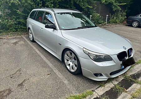 BMW 523i A touring -
