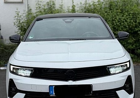 Opel Astra L Lim. 5-trg. GS*1Hand*8fachbereift