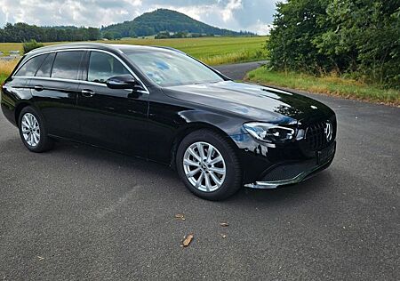 Mercedes-Benz E 220 d T Autom. EQ Power