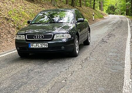 Audi A4 2.8 V6