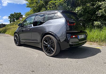 BMW i3s (120 Ah), 135kW s H&K,20",NavProf,WP, Carbon