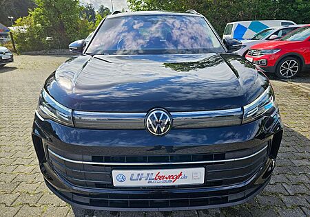 VW Tiguan Volkswagen Life Navi AHK Standheizung LED Bluetooth
